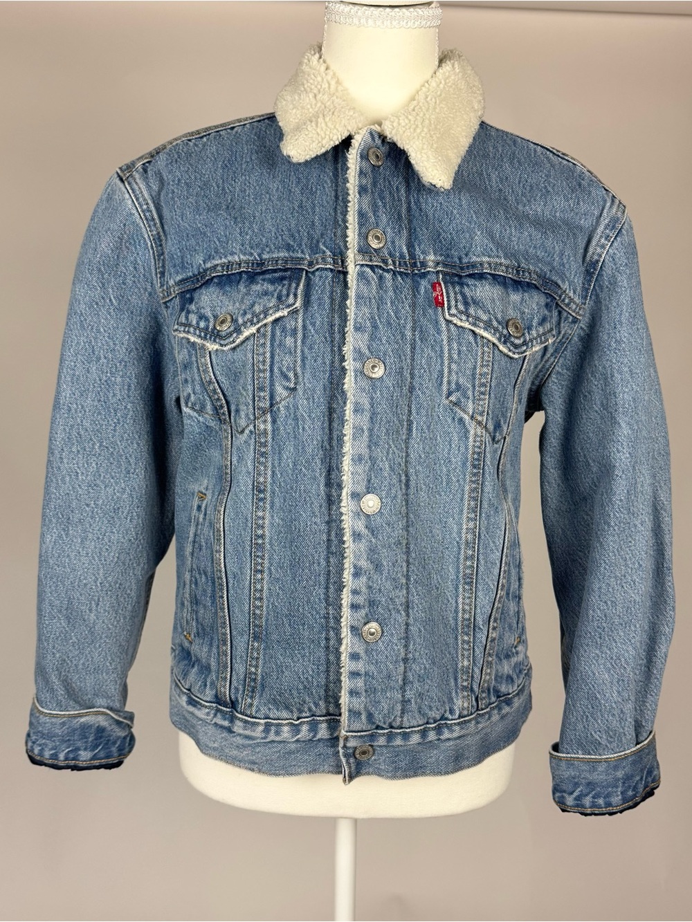 Levi’s Sherpa Trucker Jacket | XS | Classic Vintage Wash Denim Jacket